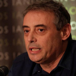 Ο Ιορδάνης Χασαπόπουλος επιστρέφει στην τηλεόραση