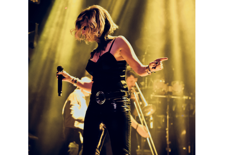 Άννα Βίσση: Το τριπλό live album «Hotel Ερμού live 2015 - 2018» μόλις κυκλοφόρησε!