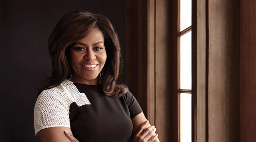 Η Michelle Obama επιθυμεί οι κόρες της να γνωρίσουν "τη δύναμη της φωνής τους"