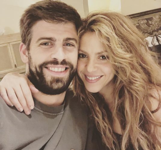 Χωρίζουν η Shakira και ο Pique; «Φουντώνουν» οι φήμες ότι τον έπιασε να την απατάει