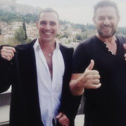 Ο Costas Mandylor μαζί με τον Άνθιμο Ανανιάδη στην ταινία δράσης “The Greek job”