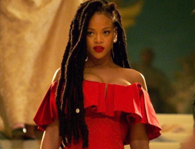 Η Rihanna είναι η νέα "Στρουμφίτα" της Paramount