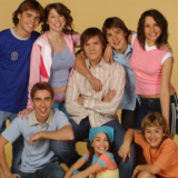 Οι πρωταγωνιστές της σειράς Floricienta χωρευουν-τραγουδουν το "Pobres Los Ricos" 16 χρόνια μετά το τέλος της σειράς