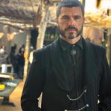 Ο Χρήστος Βασιλόπουλος ποζάρει με τον Antonio Banderas στα γυρίσματα της νέας του ταινίας
