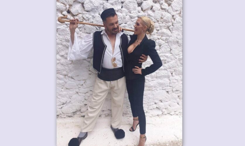 Σάσα Μπάστα & Αλέξης Πρεβενάς μόλις κυκλοφόρησε η επιτυχία της Χρονιάς ''Μια μοντέρνα απ'την Αθήνα''