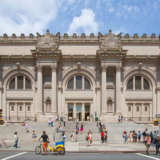 Το Met της Νέας Υόρκης ανοίγει ξανά τις πόρτες του
