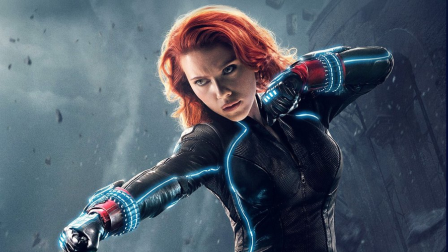Η Scarlett Johansson κρεμάει το κοστούμι της Black Widow