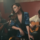 Δέσποινα Βανδή - Ένα Τσιγάρο Διαδρομή: Το νέο τραγούδι & το video clip με γνωστό ηθοποιό