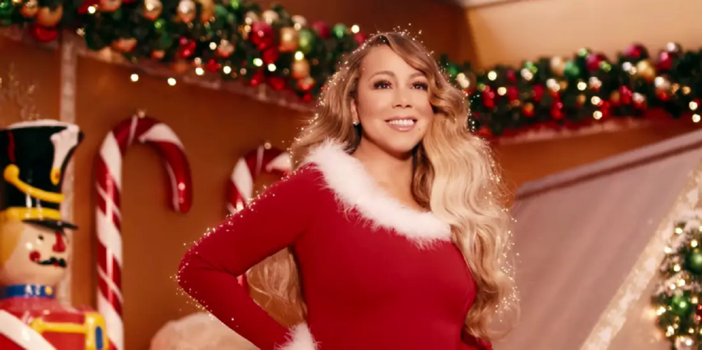 Η Mariah Carey κήρυξε την έναρξη της Χριστουγεννιάτικης περιόδου
