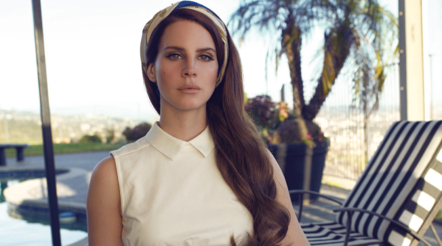 Η Lana Del Rey λέει ότι η διαθήκη της δεν επιτρέπει να κυκλοφορήσουν τραγούδια της μετά θάνατον