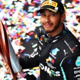 Formula 1: Ιστορικό ρεκόρ για τον Lewis Hamilton, πανηγύρισε την 100ή του Pole Position