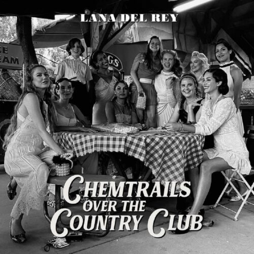 No.1 άλμπουμ στη Βρετανία | Lana Del Rey: Chemtrails Over The Country Club