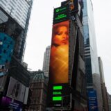 Η Ελένη Φουρέιρα μπήκε σε billboard στην Times Square