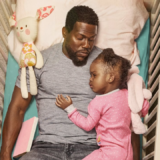Fatherhood: Κυκλοφόρησε το trailer της νέας ταινίας του Netflix με τον Kevin Hart