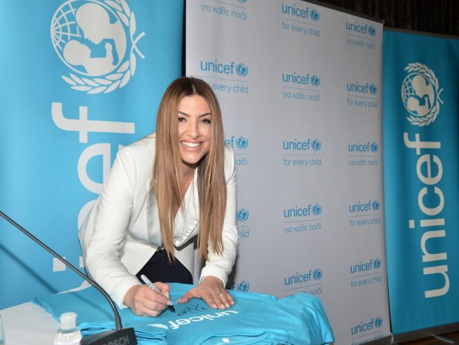 Έλενα Παπαρίζου: Social media challenge με την UNICEF για την εξάλειψη του στίγματος γύρω από ζητήματα ψυχικής υγείας