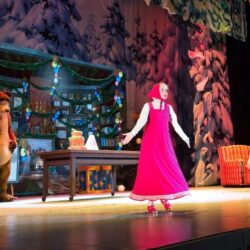 Η Μάσα και ο Αρκούδος - μια μεγάλη θεατρική παραγωγή στο Christmas Theater