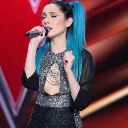 Joanne: Μάγεψε στη σκηνή του The Voice ένα χρόνο μετά τη νίκη της στο show!