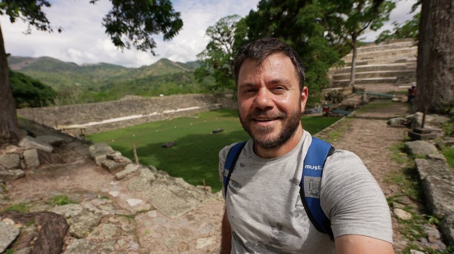 Το Happy Traveller ταξιδεύει στο Ελ Σαλβαδόρ και την Ονδούρα