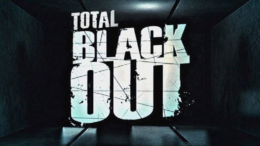 Total Blackout: Πως, άραγε, να μοιάζει ένα κεφάλι κούκλας μέσα στο σκοτάδι;