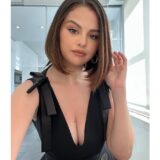 Η viral τούμπα της Selena Gomez στο red carpet των SAG Awards 2022