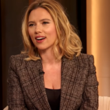 Scarlett Johansson: Το μοναδικό πράγμα που κρατάει «μυστικό» από τα παιδιά της και ο λόγος που δεν θα έκανε ποτέ σχέση με τον σύζυγό της στο παρελθόν