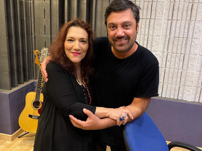 Μαύρο Ρόδο: Ο Γιώργος Θεοφάνους και η Ελένη Βιτάλη ηχογραφούν το τραγούδι της σειράς του MEGA