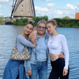 Yolanda Hadid: Στην Αθήνα η μητέρα της Bella και Gigi Hadid