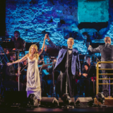 Αθηνά Ανδρεάδη: Δείτε τον Andrea Bocelli να τραγουδά για πρώτη φορά με Ελληνίδα τραγουδίστρια