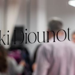 Το Aiki Diounot παρουσιάζει την νέα συλλογή ηθικής μόδας
