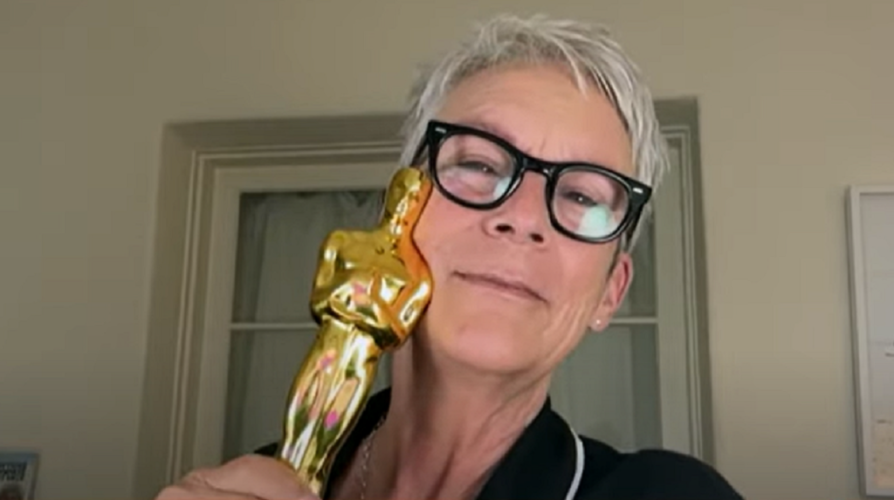 Η Jamie Lee Curtis έδωσε στο πρώτο της Oscar non binary αντωνυμίες για να στηρίξει την κόρη της