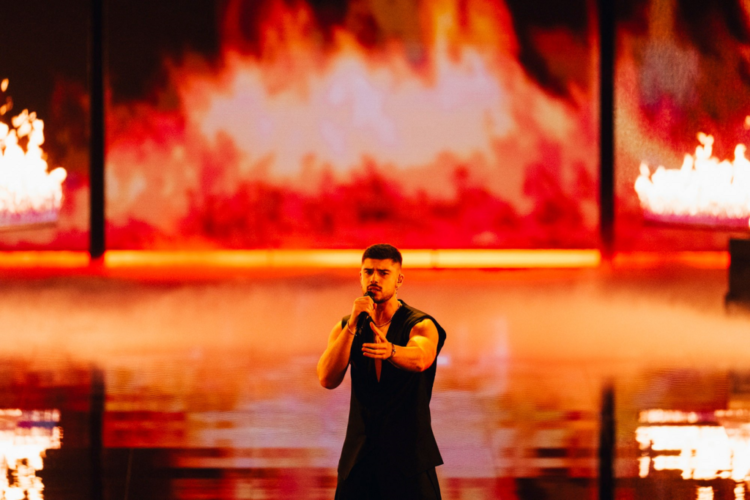 Eurovision: Ενθουσίασε ο Andrew Lambrou με την εμφάνισή του στον Μεγάλο Τελικό