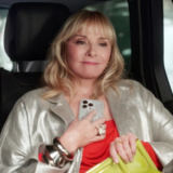Η Kim Cattrall επέστρεψε στο Sex and the City για 60 δευτερόλεπτα και πήρε 1 εκατομμύριο δολάρια Kim Cattrall