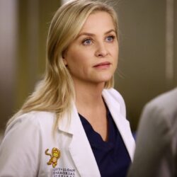 Jessica Capshaw: Επιστρέφει ως "Dr. Arizona Robbins" στην 20η σεζόν του "Grey's Anatomy"!