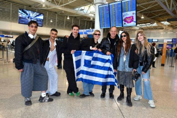 Eurovision 2024: Η Μαρίνα Σάττι και η ελληνική αποστολή αναχώρησαν για τη Σουηδία!