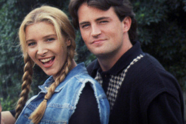 Lisa-Kudrow-Matthew-Perry-600x400.png