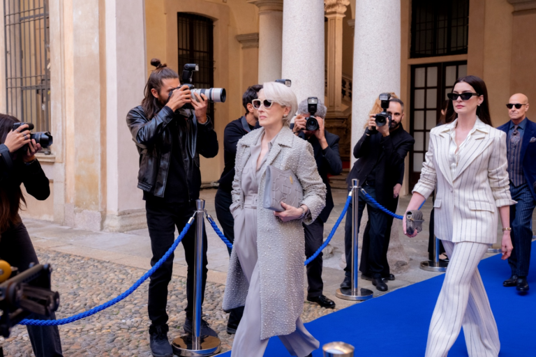 “The Devil Wears Prada 2”: Η πολυαναμενόμενη συνέχεια της ταινίας φαινόμενο του 2006 που καθόρισε μια ολόκληρη γενιά