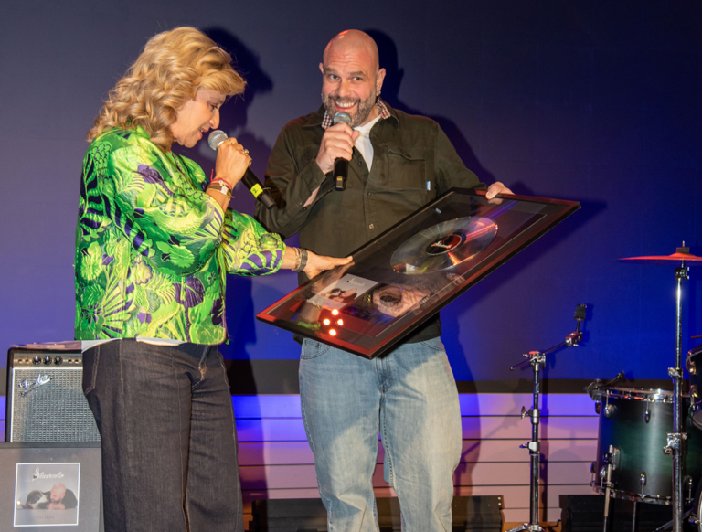 Stavento: Παρουσίαση νέου άλμπουμ “10 Λέξεις” & απονομή πλατινένιου album “Για Σένα”